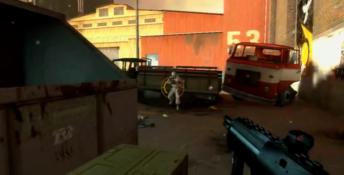 Half-Life 2: Orange XBox 360 Screenshot